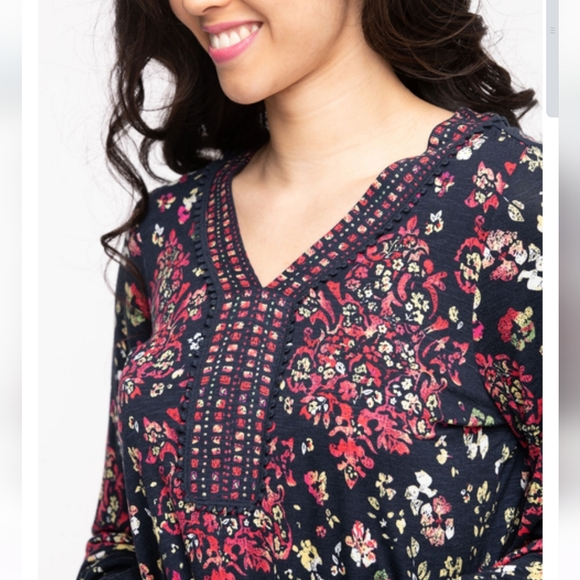 Long sleeve tie front top! - Picture 8 of 8